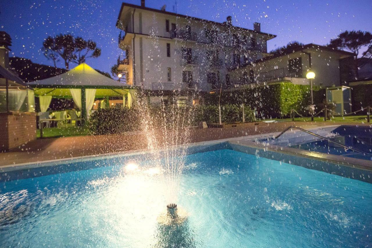 Hotel Marilu Eraclea Mare Exterior photo
