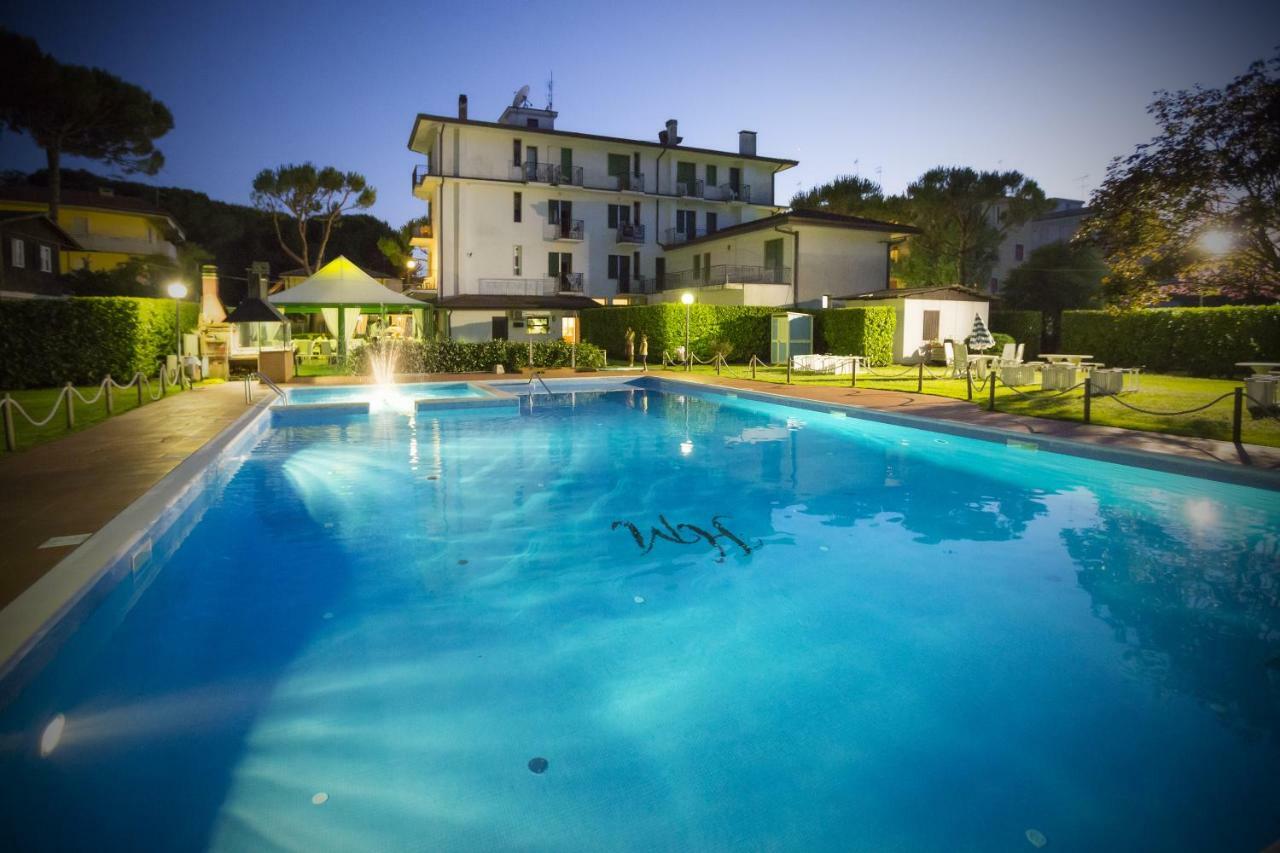 Hotel Marilu Eraclea Mare Exterior photo