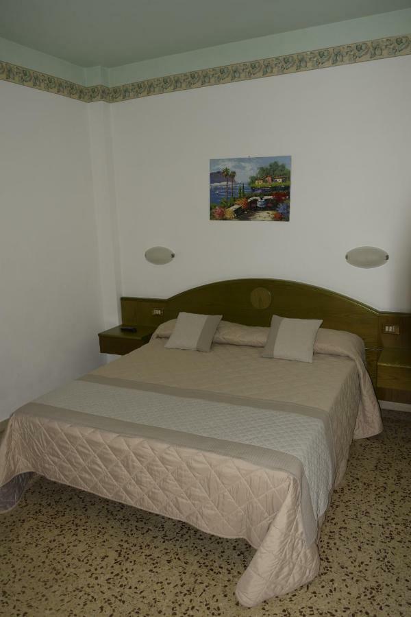Hotel Marilu Eraclea Mare Exterior photo